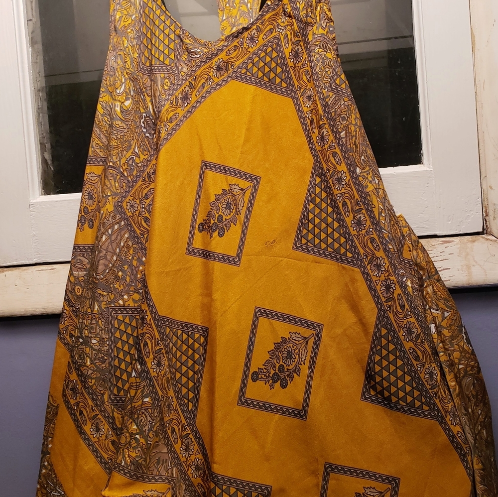 India Boutique silk tunic golden color Size XL